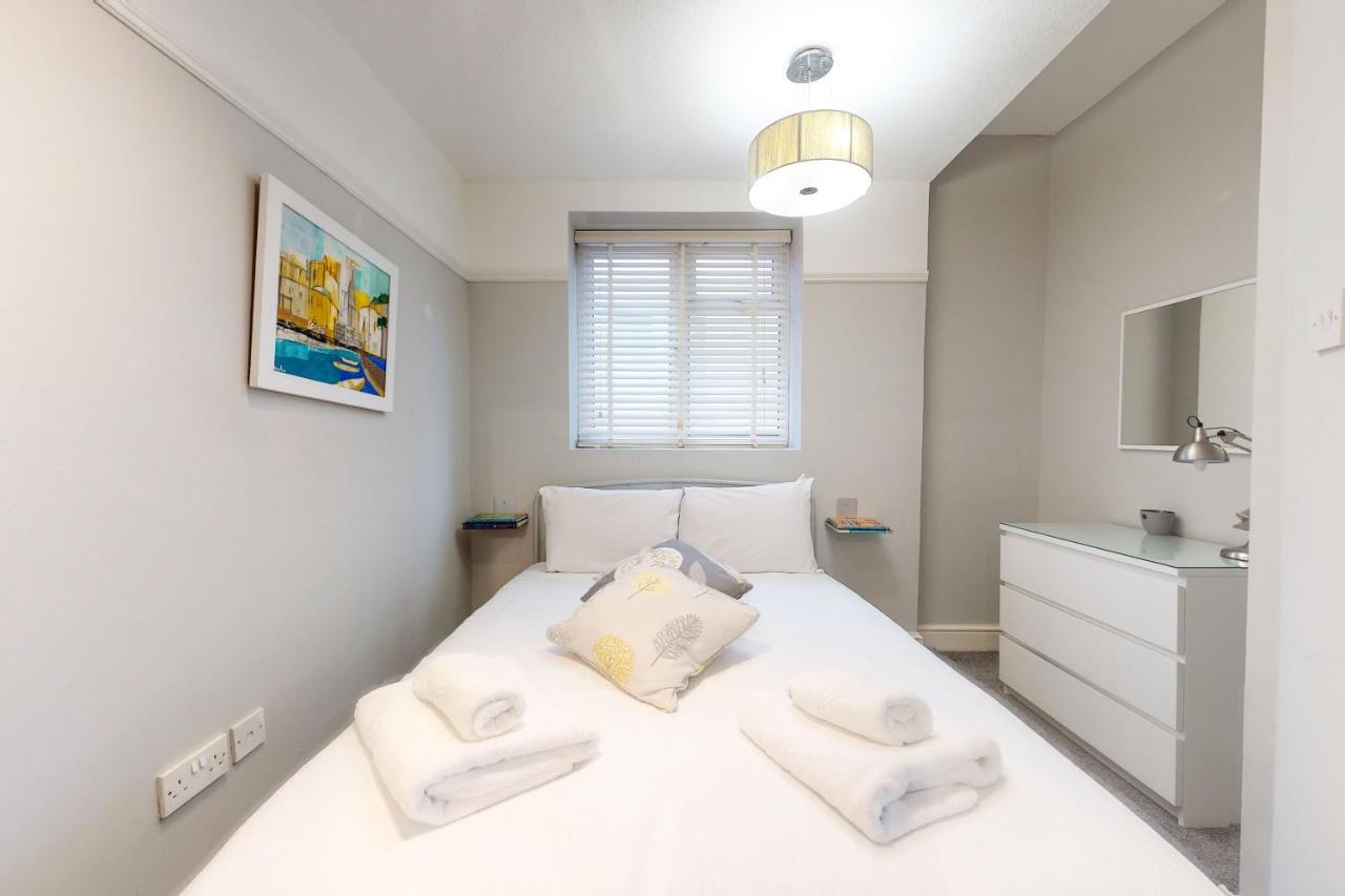 Super 1 Bedroom Flat In Hendon Near Middlesex University With Private Parking 外观 照片