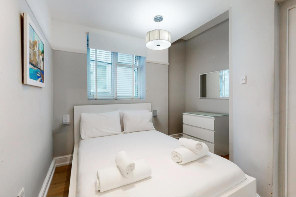 Super 1 Bedroom Flat In Hendon Near Middlesex University With Private Parking 外观 照片